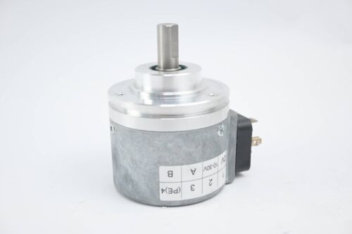 046533