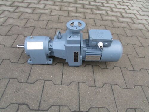 R40 D16 DT71D4BMG